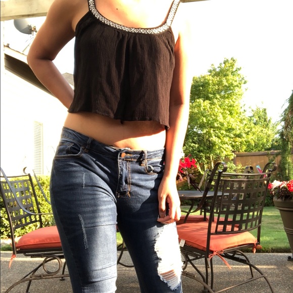 Black, geometric trim, textured crop top - Picture 2 of 4